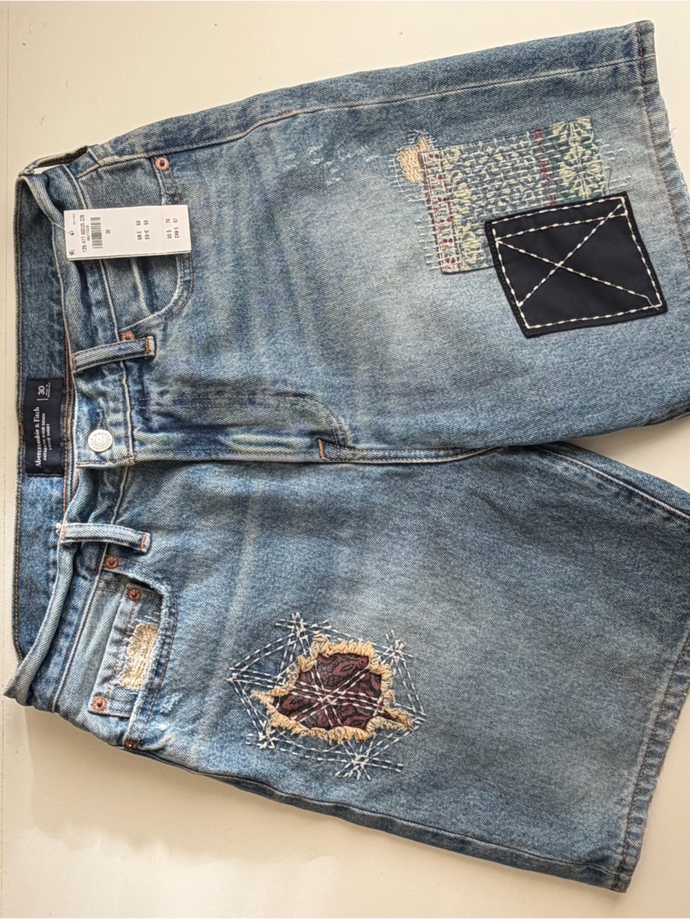 Abercrombie & Fitch Embroidered Patch Denim Shorts - Light Blue